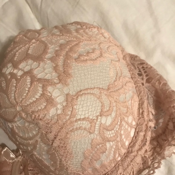 6 bras never worn - Picture 3 of 9